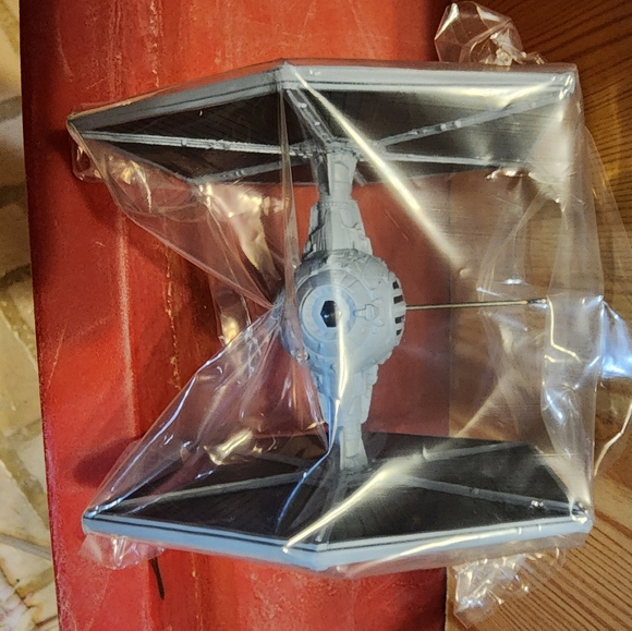 Tie fighter star wars 2003 hallmark keepsake ornament - Picture 3 of 6